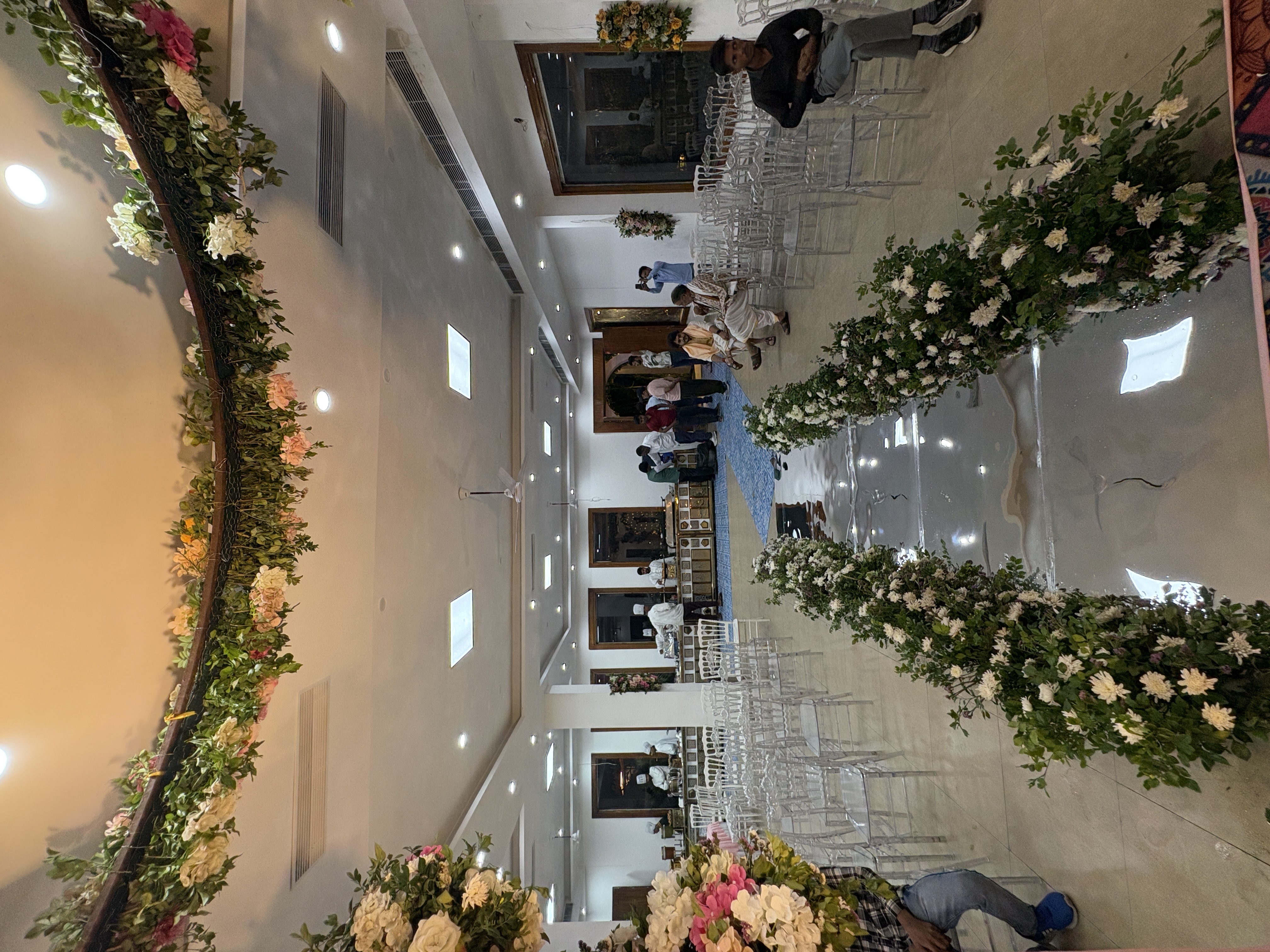 Indoor wedding decor photo at Corbett Wild Resort
